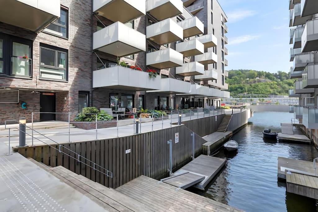 Oceanfront Apartment - Oslo Central - Private Patio Kültér fotó